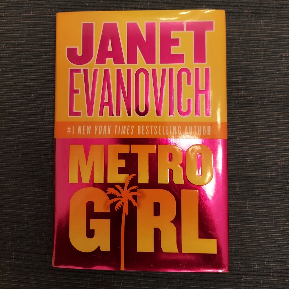 Metro Girl by Janet Evonovich